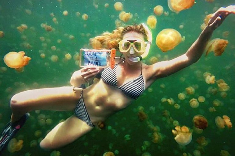 27-vjeçarja, femra e parë që ka vizituar çdo vend në kohë rekord