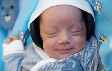 Shkencëtarët zbulojnë muzikën që ndihmon në ndërtimin e trurit të foshnjave të lindura para kohe