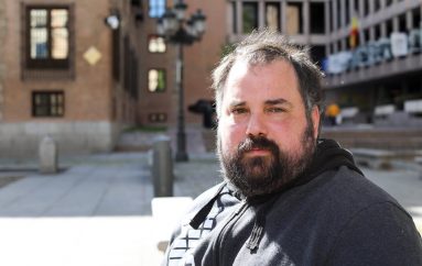 Një punonjës në azil