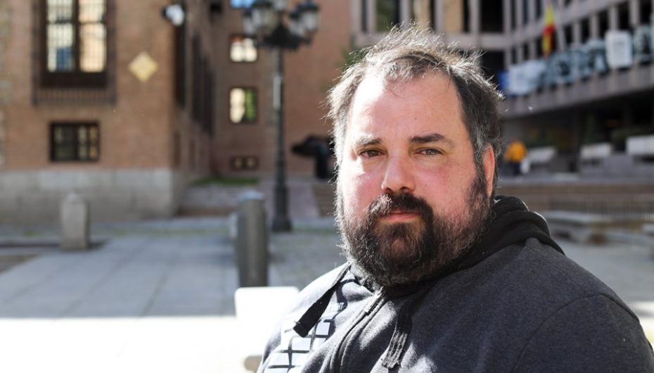 Një punonjës në azil