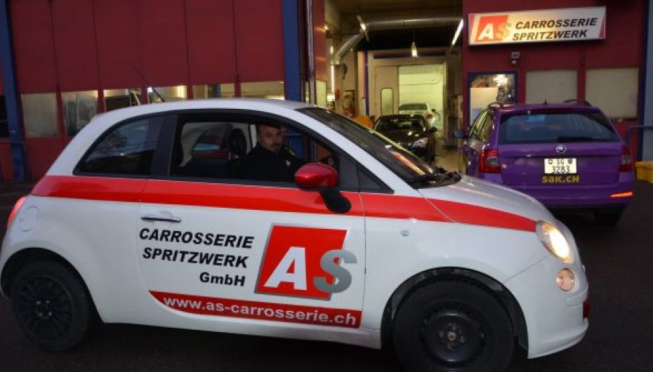 Shqiptarët e Zvicrës, me vetura të shtrenjta dhe super të siguruar