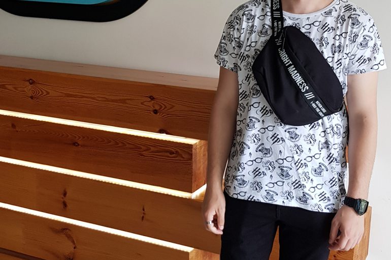 “Jeta në sytë e adoleshetit”, maturanti që shkruan mesazhe për bashkëmoshatarët