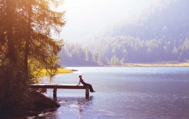 Duhen dy orë kontakt me natyrën për të qenë më të shëndetshëm dhe më të lumtur