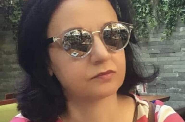 Të ulërish, të heshtësh, apo të përshtatesh