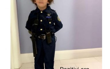 Rejana, 4 vjeçarja shqiptare në Londër që dëshiron të bëhet police për të ndihmuar njerëzit