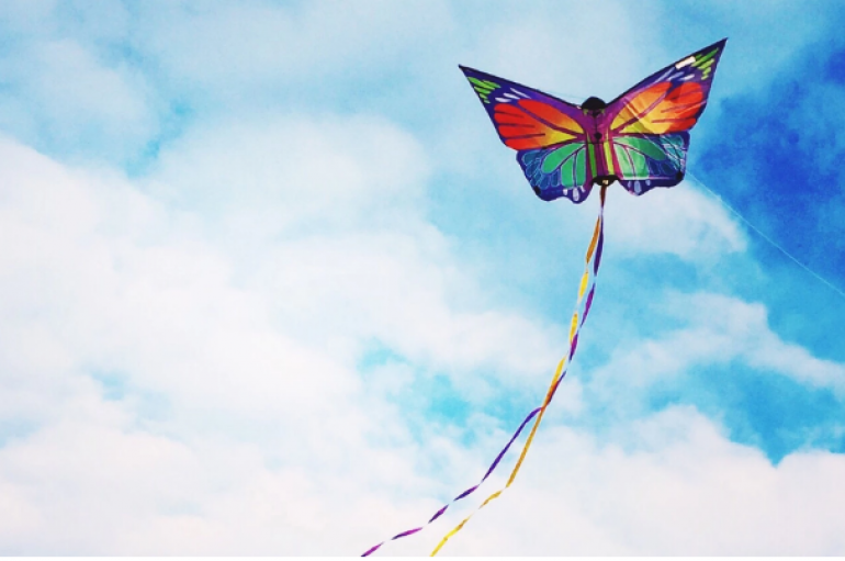 Shijoni të qenurit përsëri një fëmijë