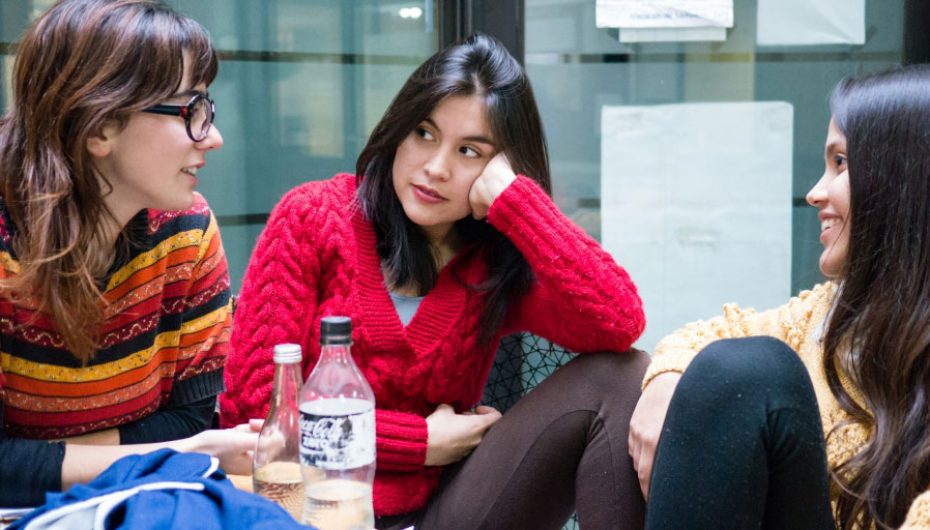 Fuqizimi i vajzave adoleshente nëpër botë