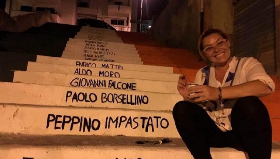 Shkallët e Ligjshmërisë, me emrat e viktimave të mafias