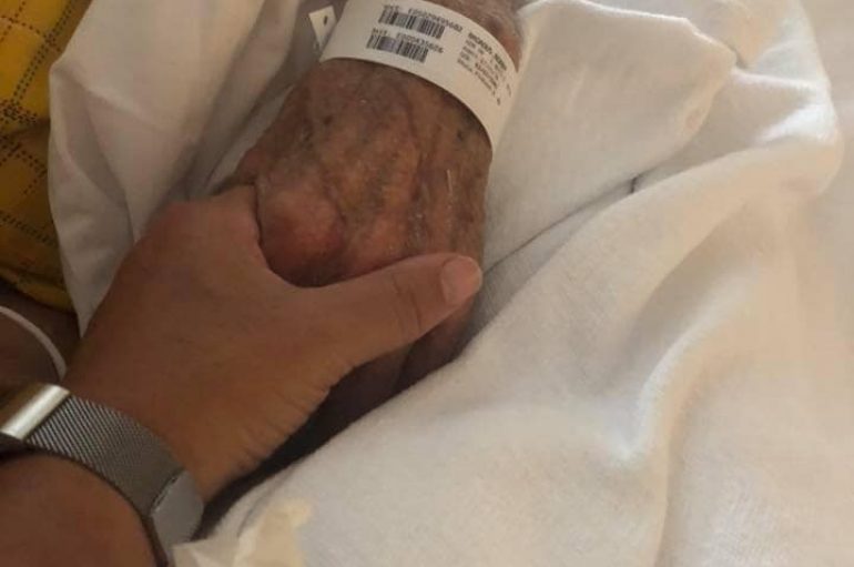 Zyrtarja e policisë kujdeset për të vetmuarin për 2 vjet pasi e takoi për herë të parë në detyrë