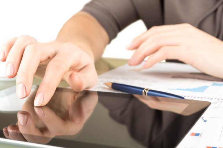 SDGs: Të rinjtë e Fierit kanë burim kryesor informacioni internetin