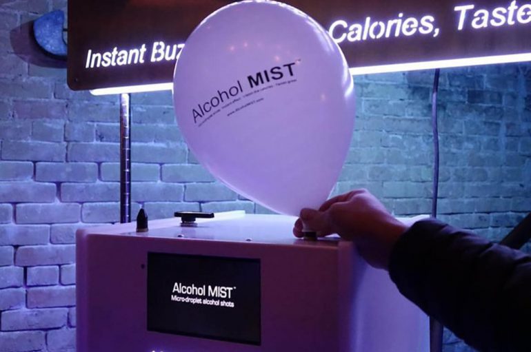 Thithni vodka nga balonat, trendi i ri i rrezikshëm që është shumë i popullarizuar në mesin e të rinjve britanikë