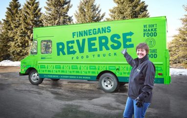 Gruaja themelon kompaninë e birrës, dhuron 100% të fitimeve për të ushqyer nevojtarët