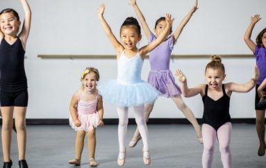 Ja ç’përfitojnë fëmijët duke u marrë me balet