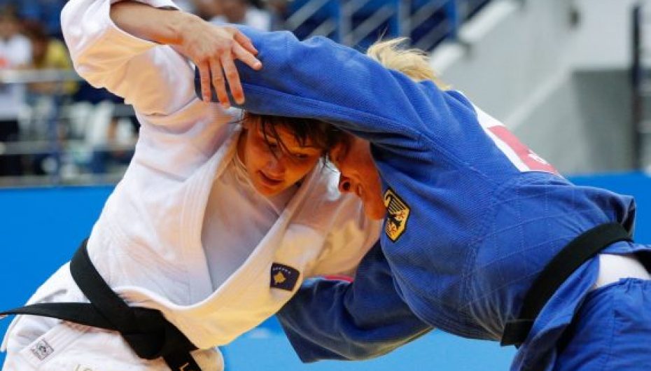 La Zvicrën për të ndjekur ëndrrën e xhudos në Pejë