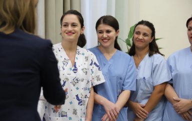 Kur të rritesh, bëhu “mami”!