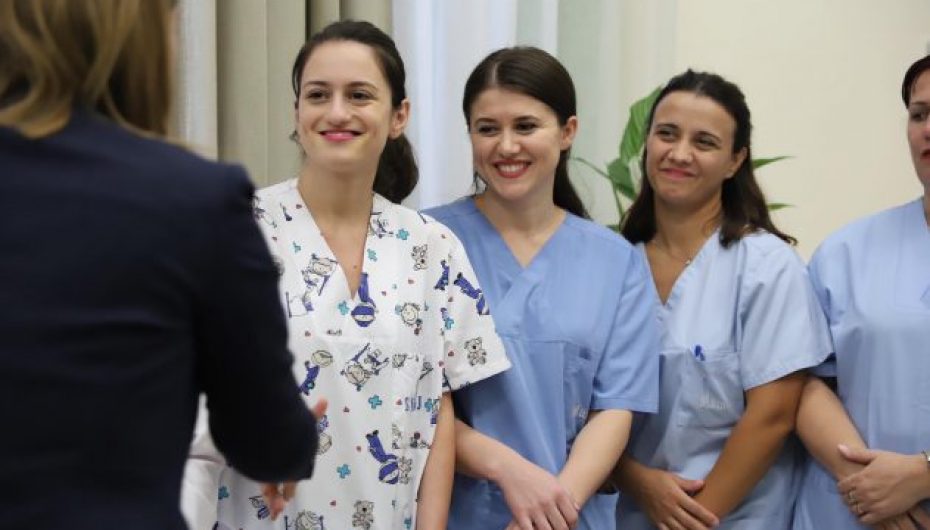 Kur të rritesh, bëhu “mami”!