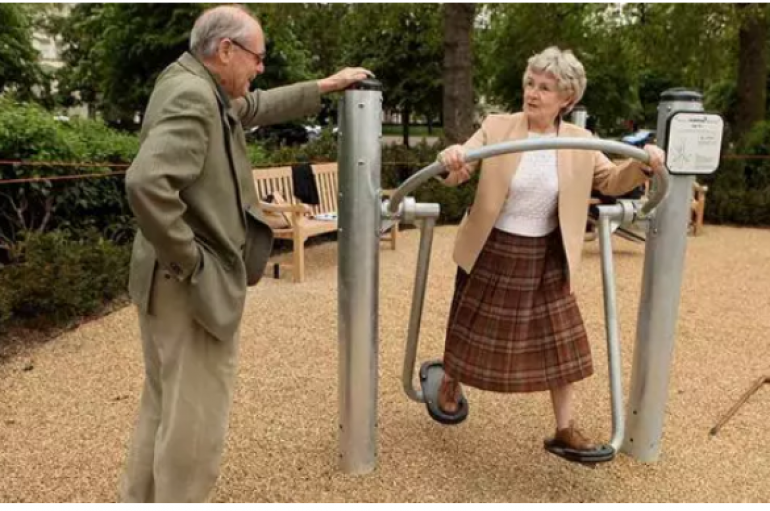 Parqet për fëmijë dhe të moshuar, zvogëlojnë vetminë