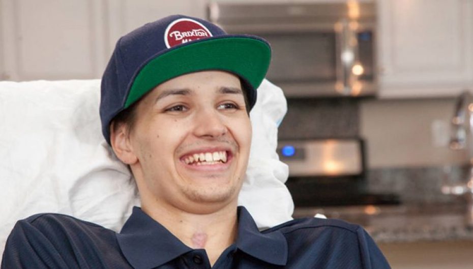 Personi i parë i paralizuar i trajtuar me qelizat burimore rifitoi lëvizjen