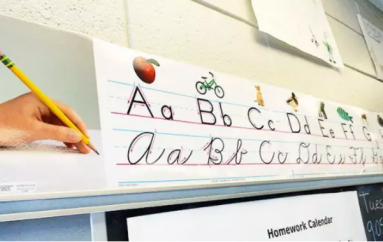 Teknologjia po zëvendëson shkrimin me dorë