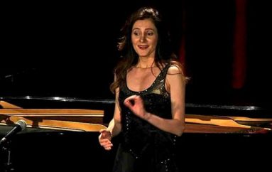 Shqiptarja Blerta Zhegu, e vetmja soprane e huaj në skenën e Teatrit Capitol