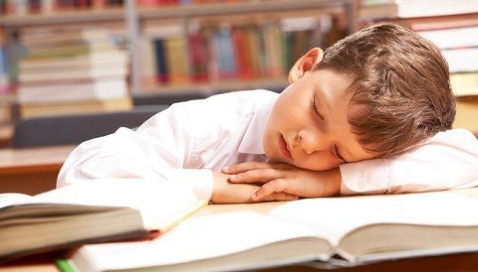 Gjumi i pasdites, një praktikë e përditshme në jetën e fëmijëve