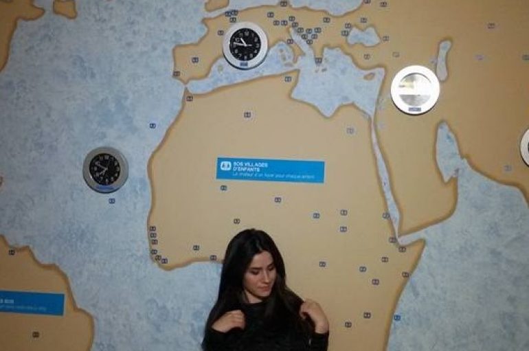 Migena, studentja që lufton për të drejtat: U inspirova nga një fëmijë i braktisur. Të rinjtë shqiptarë nuk janë të informuar