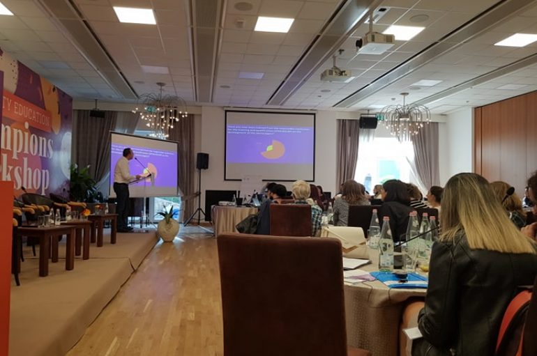 Mbahet konferenca rajonale në Tiranë për fuqizimin e edukimit seksual, brenda dhe jashtë shkolle