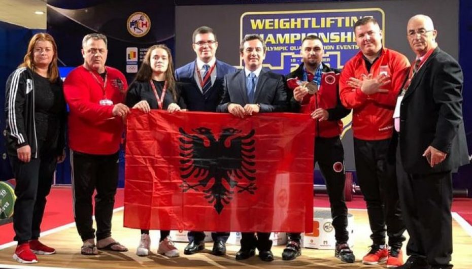 Shqiptarët fitojnë dy medalje në Bukuresht