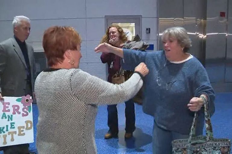 Motrat takohen për herë të parë 75 vjeç