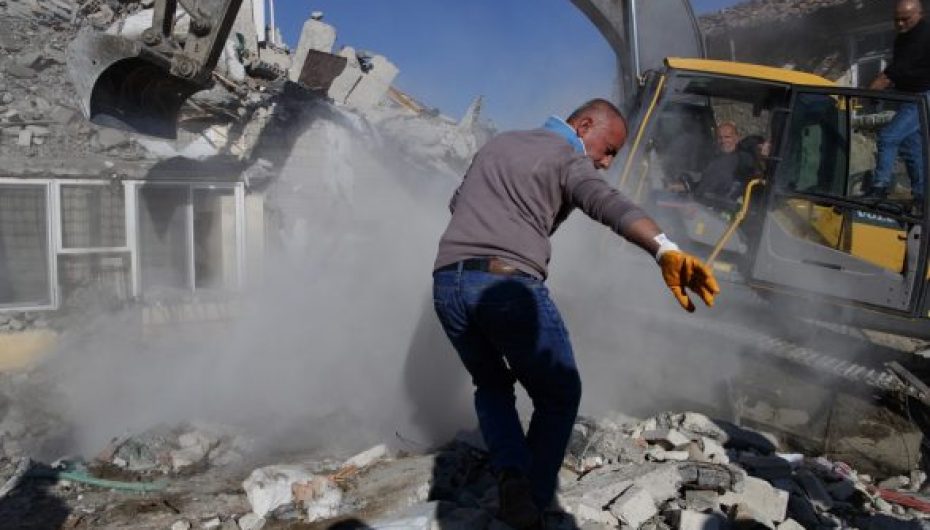 Qytetarët e Kosovës ofrojnë shtëpitë për të prekurit nga tërmeti