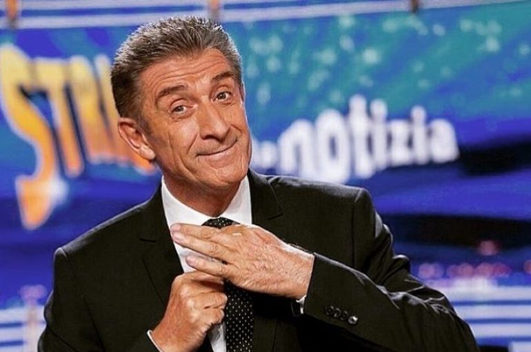 Prej katër vitesh është nënshtetas shqiptar, prezantuesi i njohur italian bën thirrje për donacione: Të ndihmojmë shqiptarët në këtë tragjedi