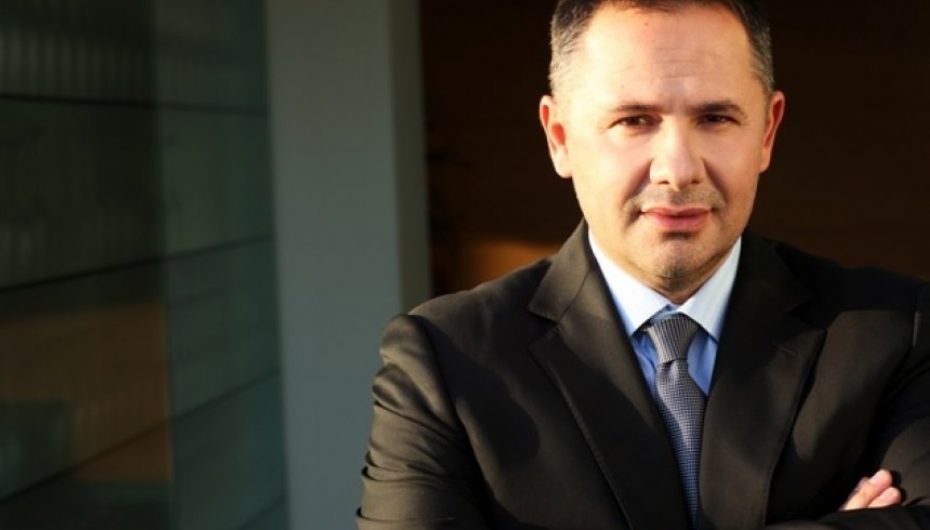 Biznesmeni Samir Mane dhuron 1.2 milionë euro për të dëmtuarit e tërmetit katastrofik