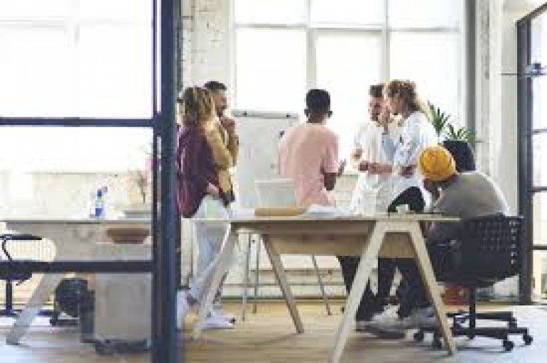 Këto janë 10 institucionet publike me më shumë të punësuar në Shqipëri