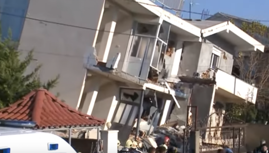 Struga bashkohet me shqiptarët, ofrojnë strehim dhe ushqim për të prekurit nga tërmeti