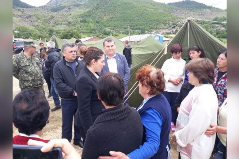 Qeveria vendos pension të përjetshëm dhe bursa për fëmijët e familjeve të viktimave nga tërmeti