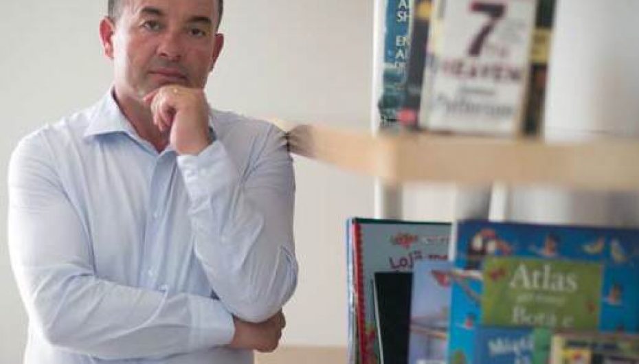 Pronari i hoteleve në Vlorë, ofron akomodim për të prekurit e tërmetit