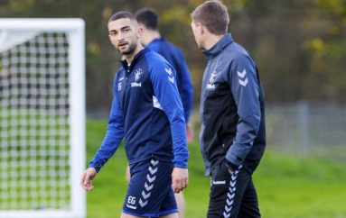 Futbollisti dhuron 10 mijë paund për familjet e prekura nga tërmeti