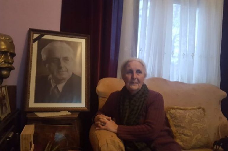 E duan të gjithë, Luljeta Bozo – gruaja që njohëm pas tërmetit