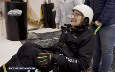 92-vjeçari përmbush ëndrrën e djalërisë, shkon për herë të parë për ski