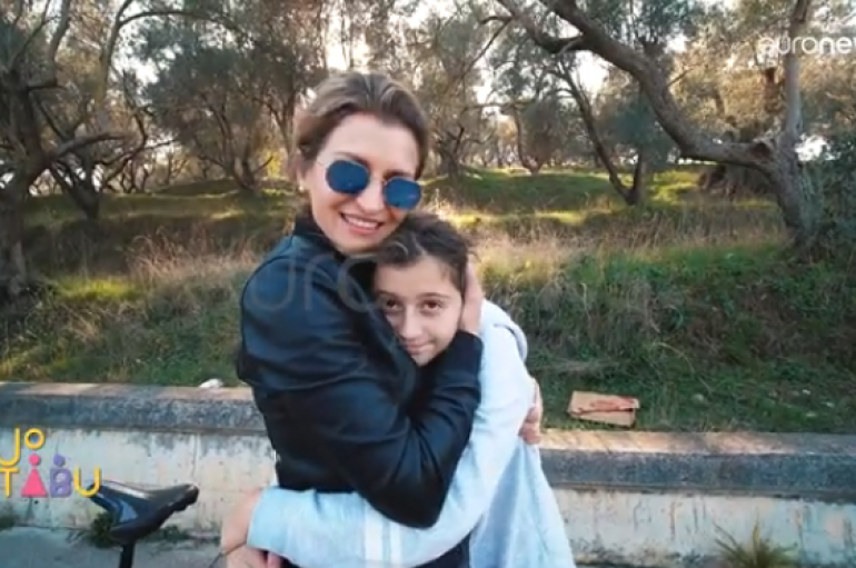 Nënë e bijë diskutojnë për bullizmin, një fenomen për të cilën nuk flitet shumë