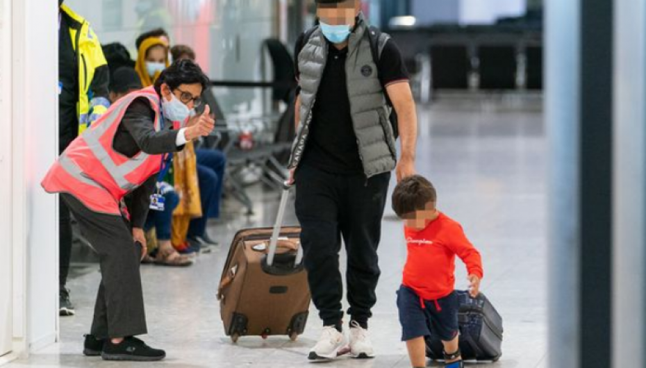 Britani, afganët të lodhur nga jetesa në hotele: Na dërgoni në shtëpi