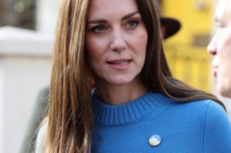 Faktorët mbretërorë mbështesin hapur Ukrainën