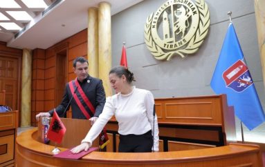 Lajm i fundit/ Betohen 19 të huaj, marrin shtetësinë shqiptare