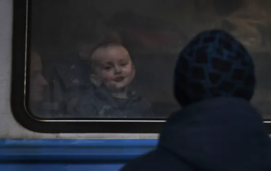 Larg luftës, copëza shprese për qytetarët ukrainas