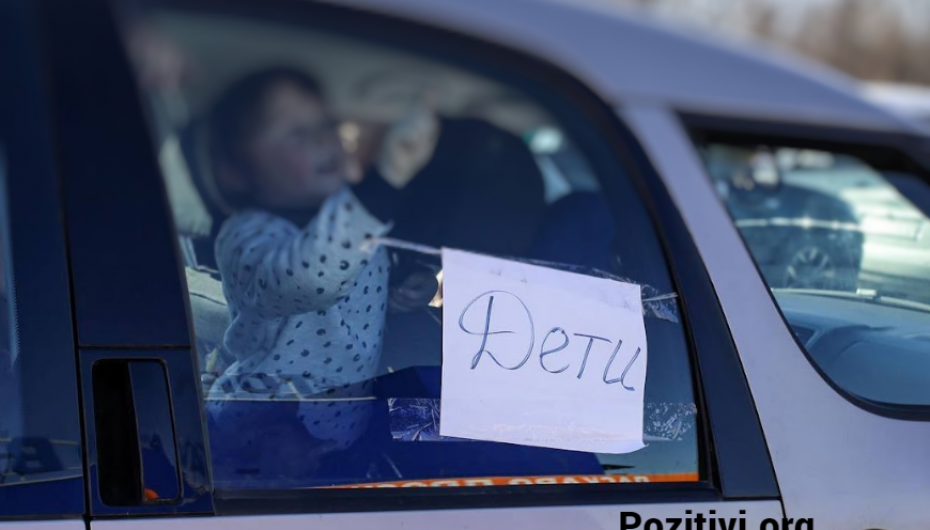 Lajme të fundit/ Ditari i një vajze në luftë: “Mami, kjo letër është një dhuratë për ty”