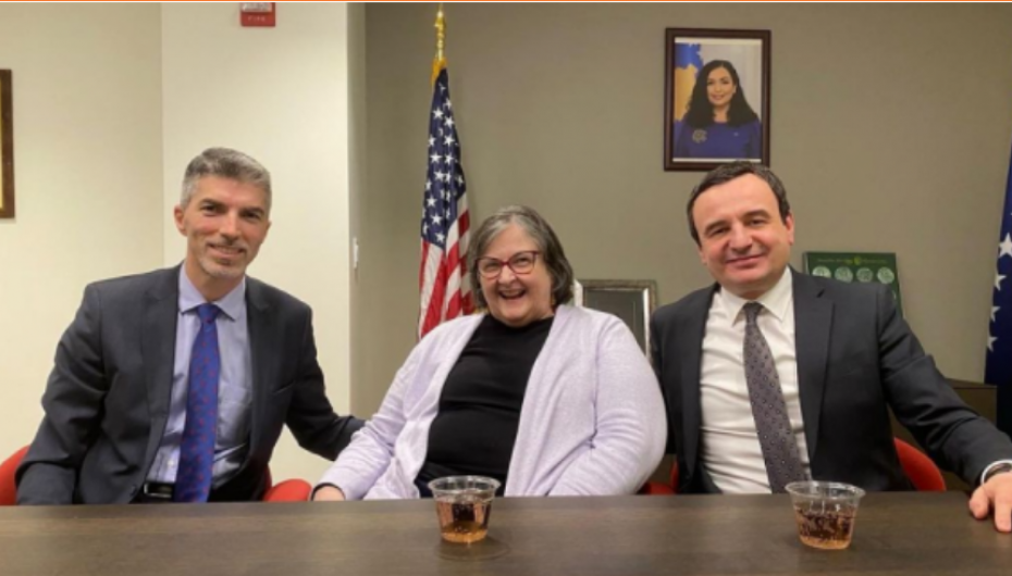 Bëri fushatë për lirimin e tij nga burgu i Serbisë, Kurti takon amerikanen në Washington