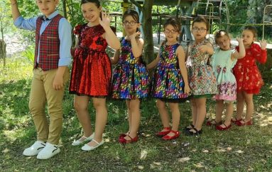 Njihuni me 30 vjeçaren nga Tropoja nënë e 7 fëmijëve