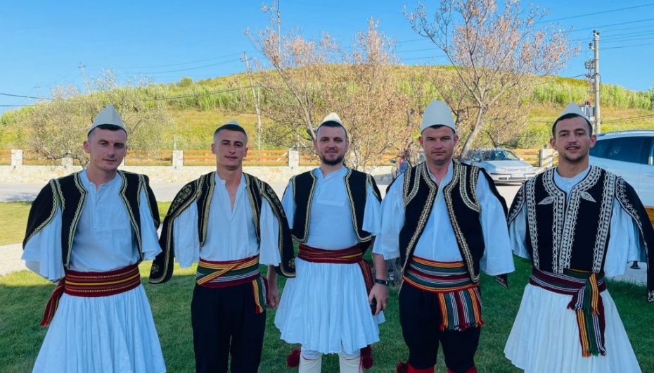 Njihuni me 5 të rinjtë që ruajnë traditën e iso-polifonisë