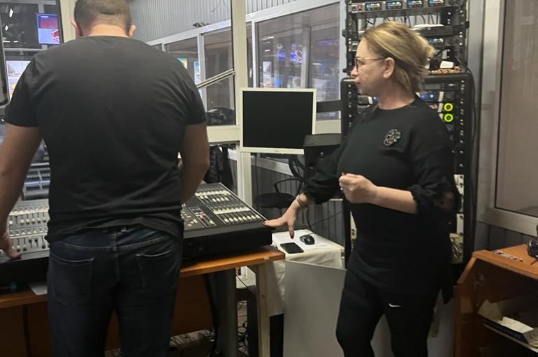 RRËFIMI I REZARTA DELISULËS: SI I ZGJOJMË ÇDO DITË SHQIPTARËT ME RITMIN DHE PËRKUSHTIMIN E STAFIT TË EMISIONIT “MIRËMËNGJES SHQIPËRI”, NË RTSH.