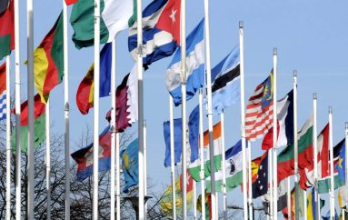 TË JESH PJESË E FAMILJES EVROPIANE NUK ËSHTË VETËM ÇËSHTJE LETRASH. EKSPERTËT TREGOJNË SE SI DO NDIKOJË JETESËN TONË INTEGRIMI.